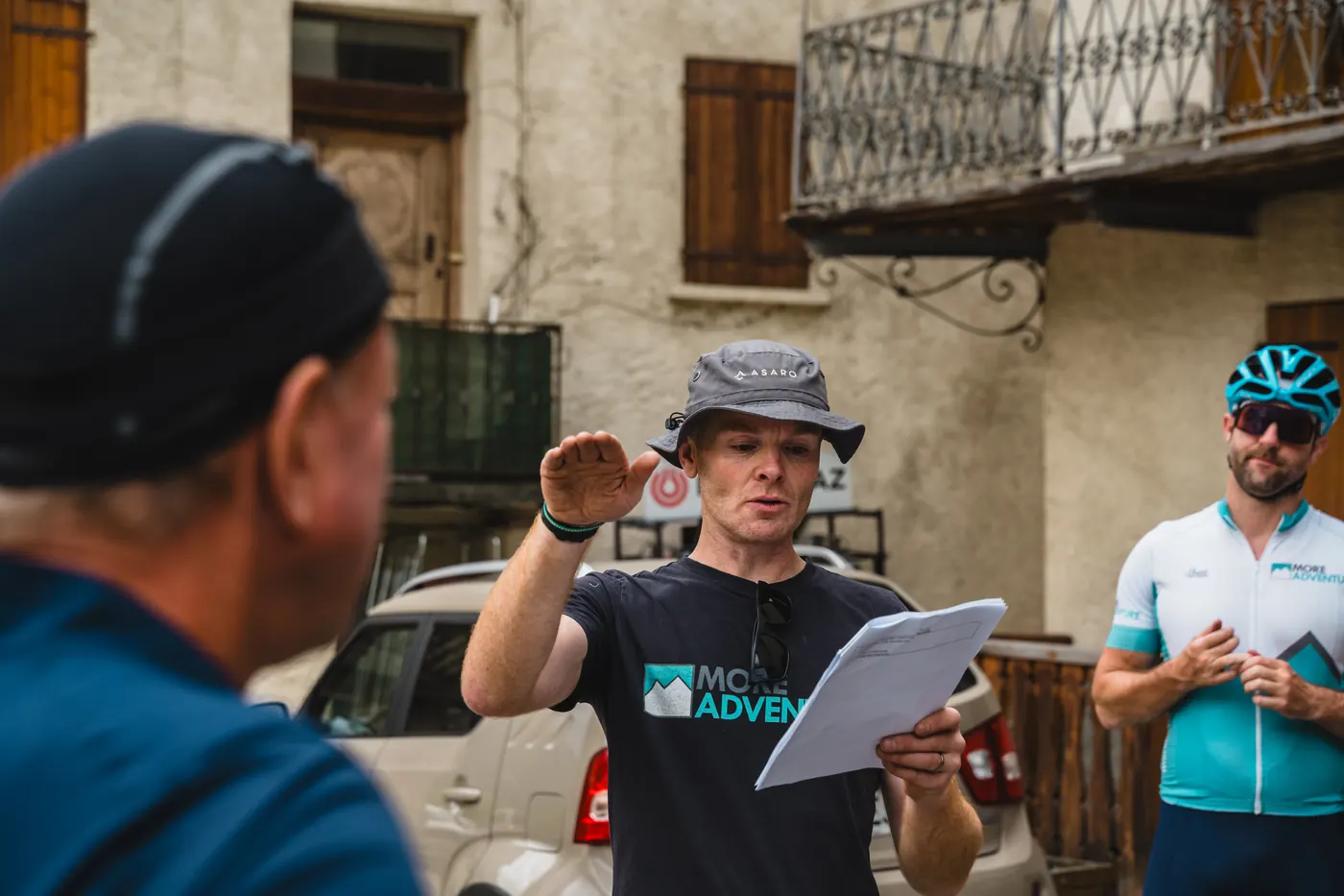 Tom Shooter leading a morning ride briefing
